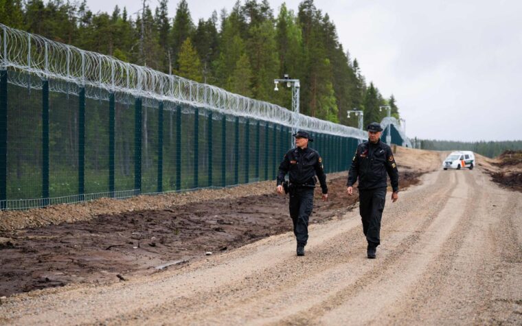 Putins actividades militares en la frontera con Finlandia