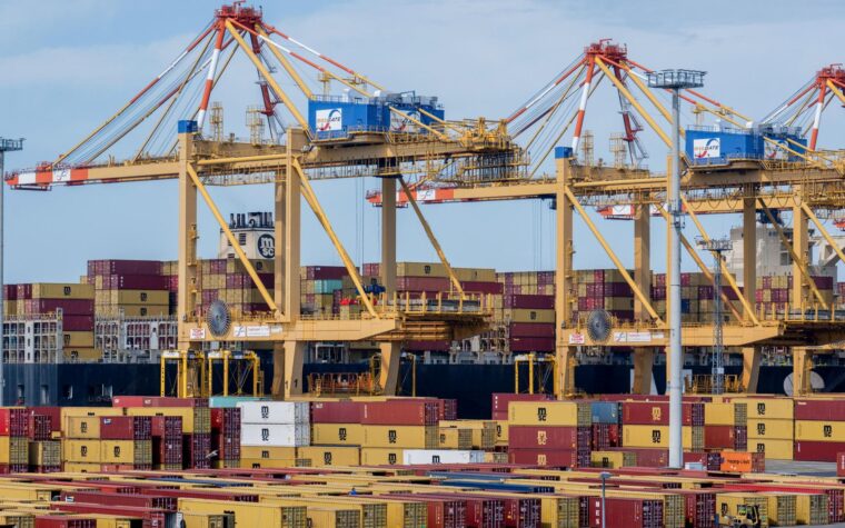 Trump impone nuevos aranceles a las importaciones de 60 países