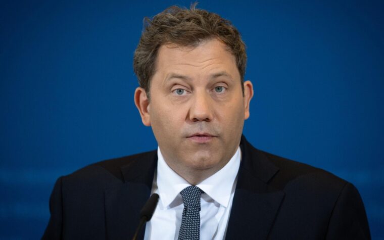 Klingbeil planea ahorros en el borrador del fondo climático