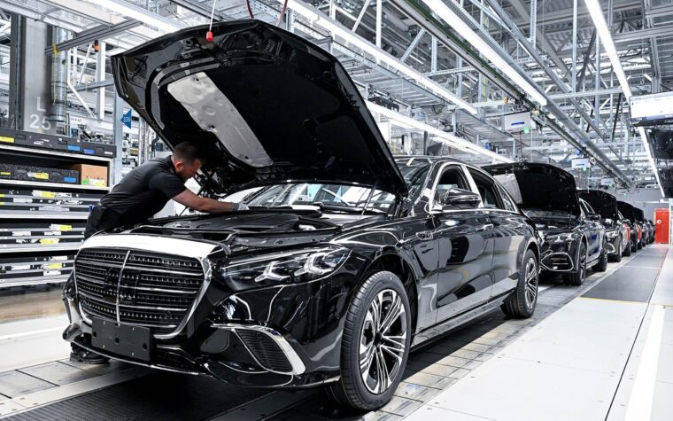 Mercedes sufre nuevamente una caída de ganancias en la división de automóviles
