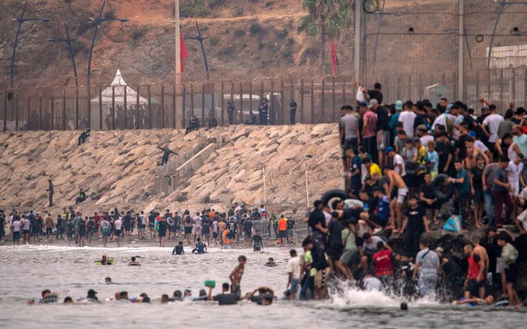 Más de 40.000 migrantes en Ceuta, informan medios