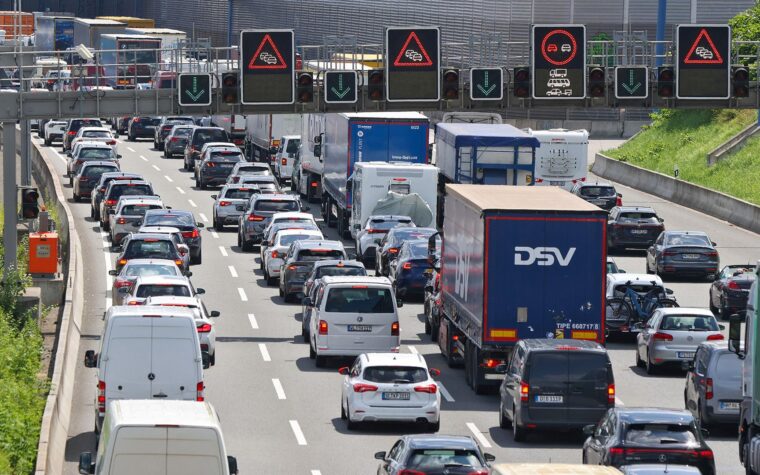 Tráfico de vacaciones: ADAC espera carreteras llenas en Alemania