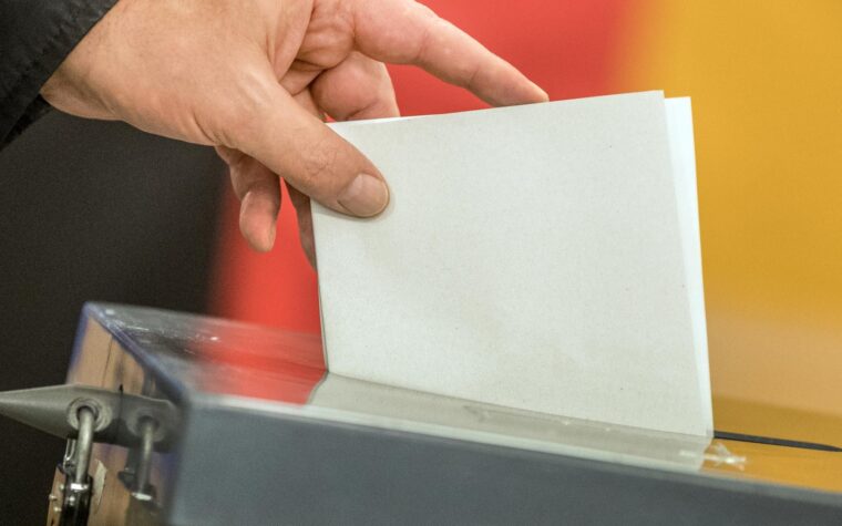 Entfremdamiento de los partidos populares en el este de Alemania