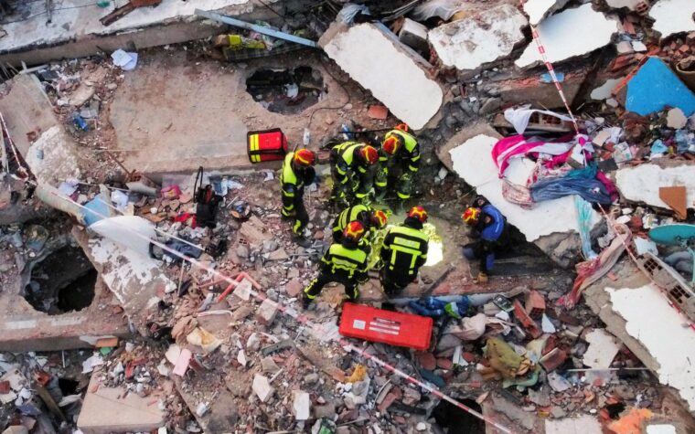 Despedida de las víctimas del terremoto en Venezuela