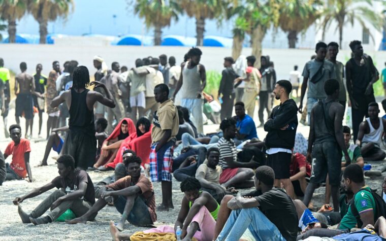 España defiende política de migración tras afluencia en Ceuta